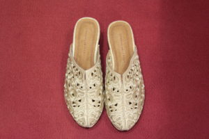 Zoccolo in macramè oro